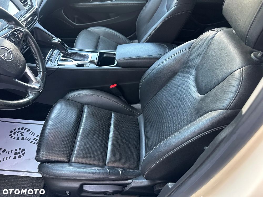 Opel Insignia 1.6 Innovation - 22