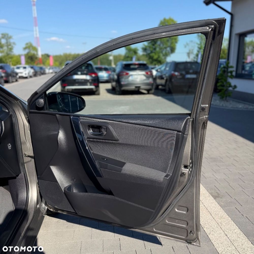 Toyota Auris - 29