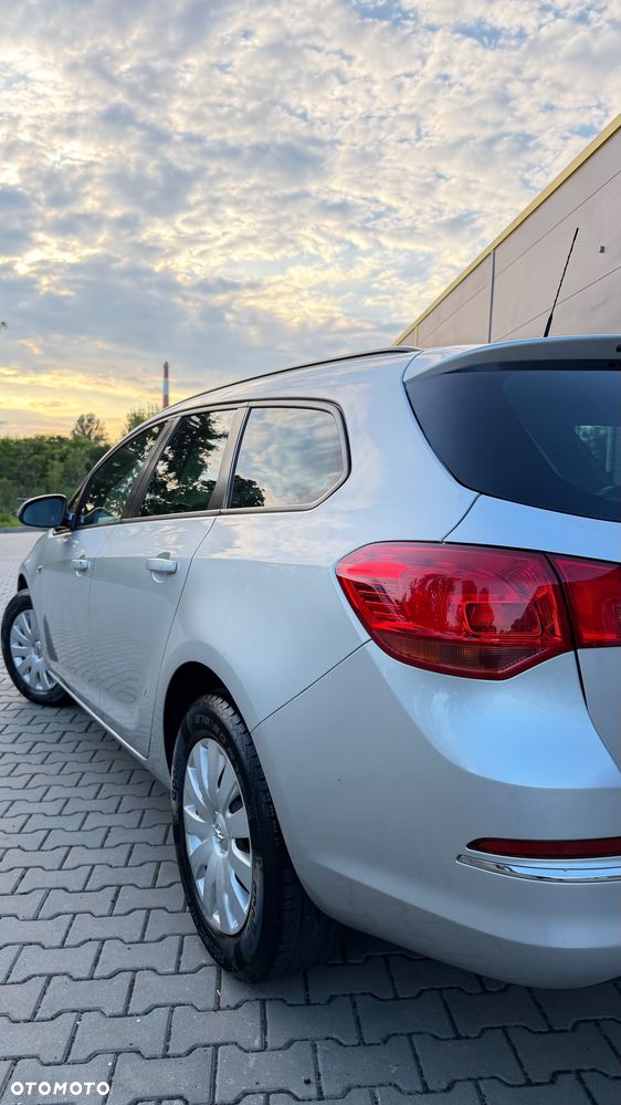 Opel Astra 1.6 CDTI Sport - 4