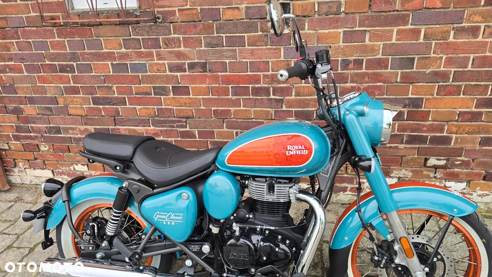 Royal Enfield Classic - 18