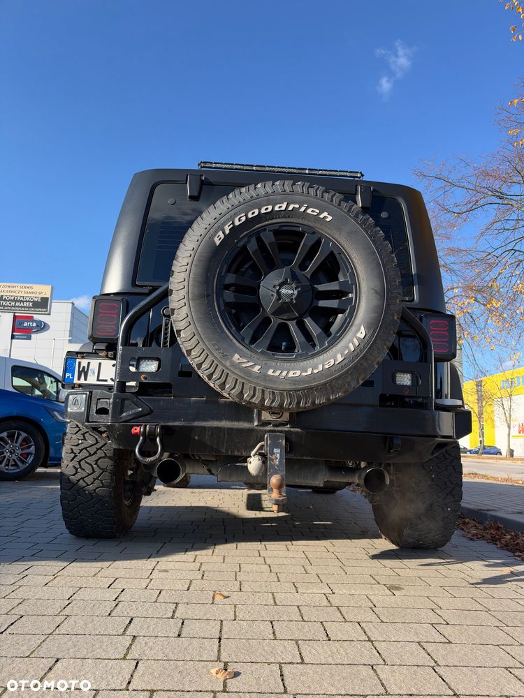 Jeep Wrangler - 16