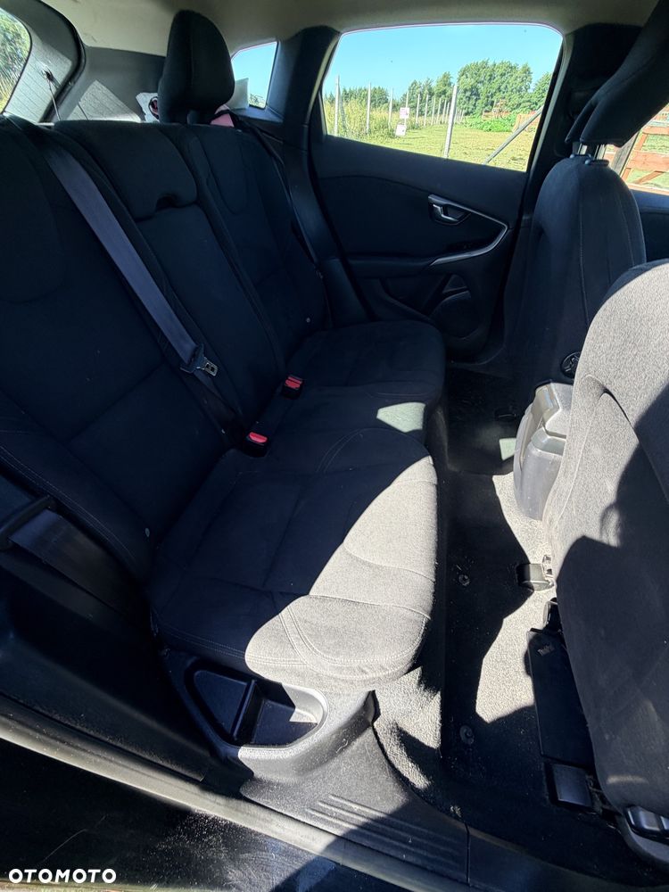 Volvo V40 D2 Base - 8