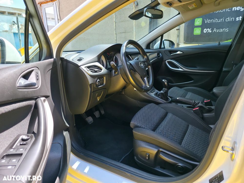 Opel Astra 1.6 CDTI ECOTEC ECOFlex Start/Stop Cosmo - 9