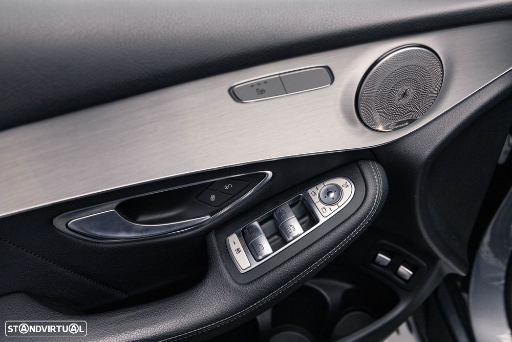 Mercedes-Benz GLC 220 d 4Matic 9G-TRONIC AMG Line - 39