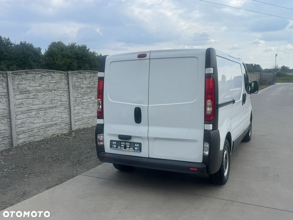 Opel Vivaro - 18