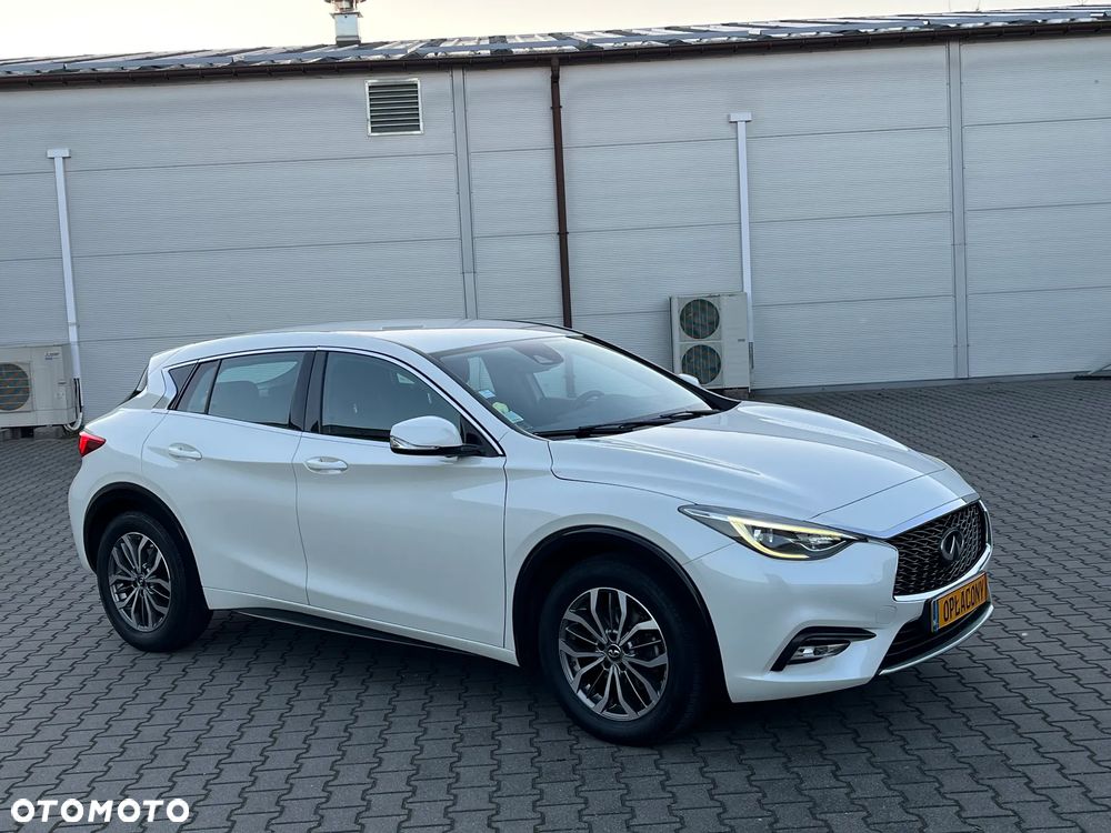 Infiniti Q30 1.5d Business Executive - 31