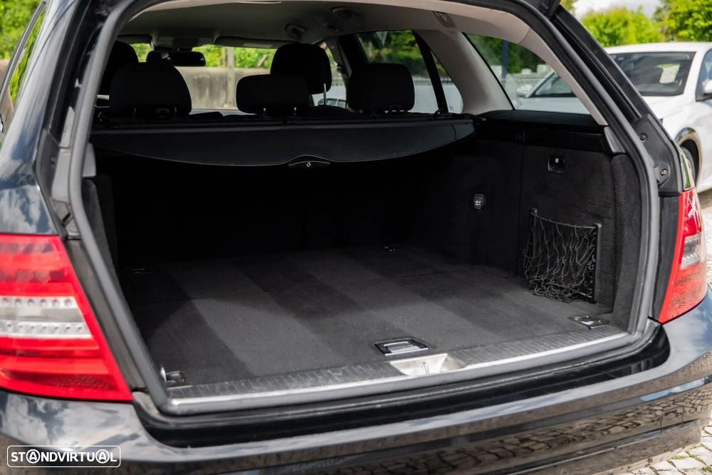 Mercedes-Benz C 220 - 15
