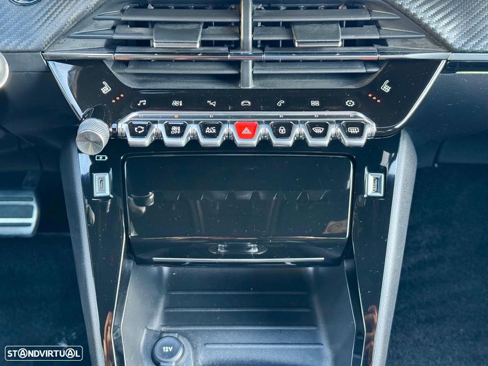 Peugeot 2008 1.2 PureTech GT Line EAT8 - 34