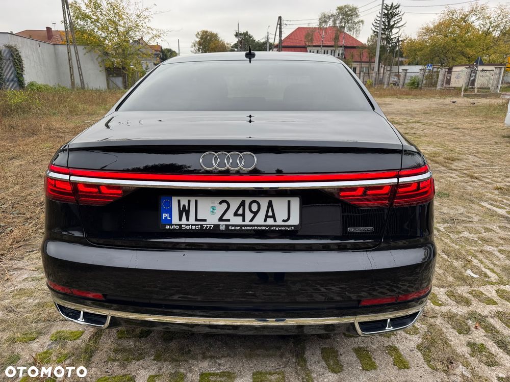 Audi A8 - 10