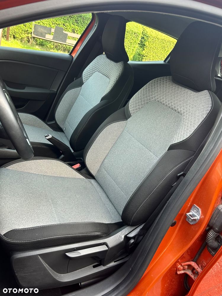 Renault Clio BLUE dCi 100 BUSINESS EDITION - 26