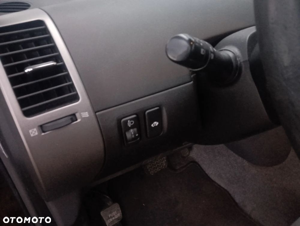 Toyota Prius 1.5 VVT-i Prestige - 25