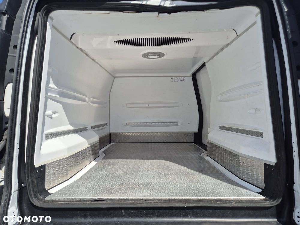 Mercedes-Benz Vito - 2