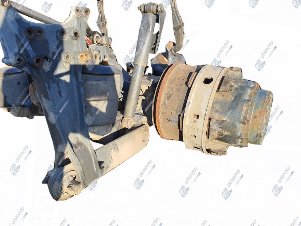 TYLNY MOST MERCEDES AXOR HL7 056DS-13 3,429= 5,849 29:17 - 6