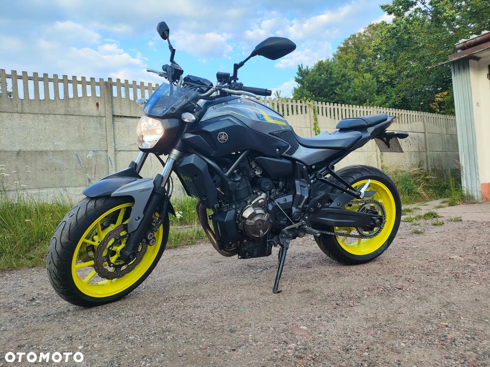 Yamaha MT - 3