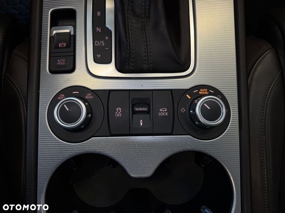 Volkswagen Touareg - 33