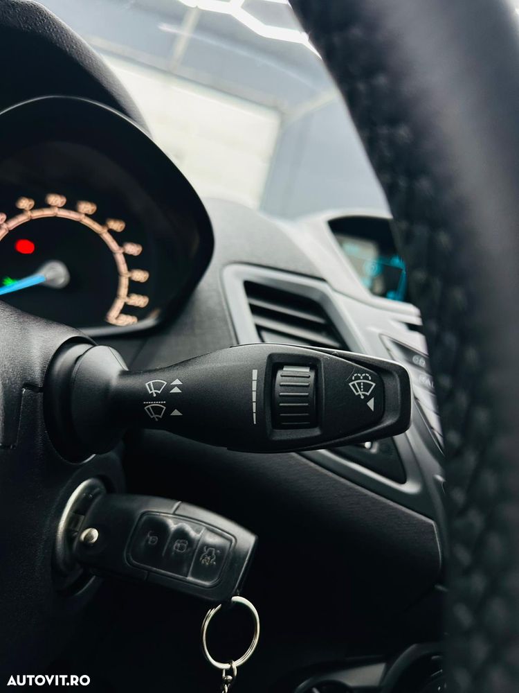 Ford Fiesta 1.0 EcoBoost SYNC Edition - 26