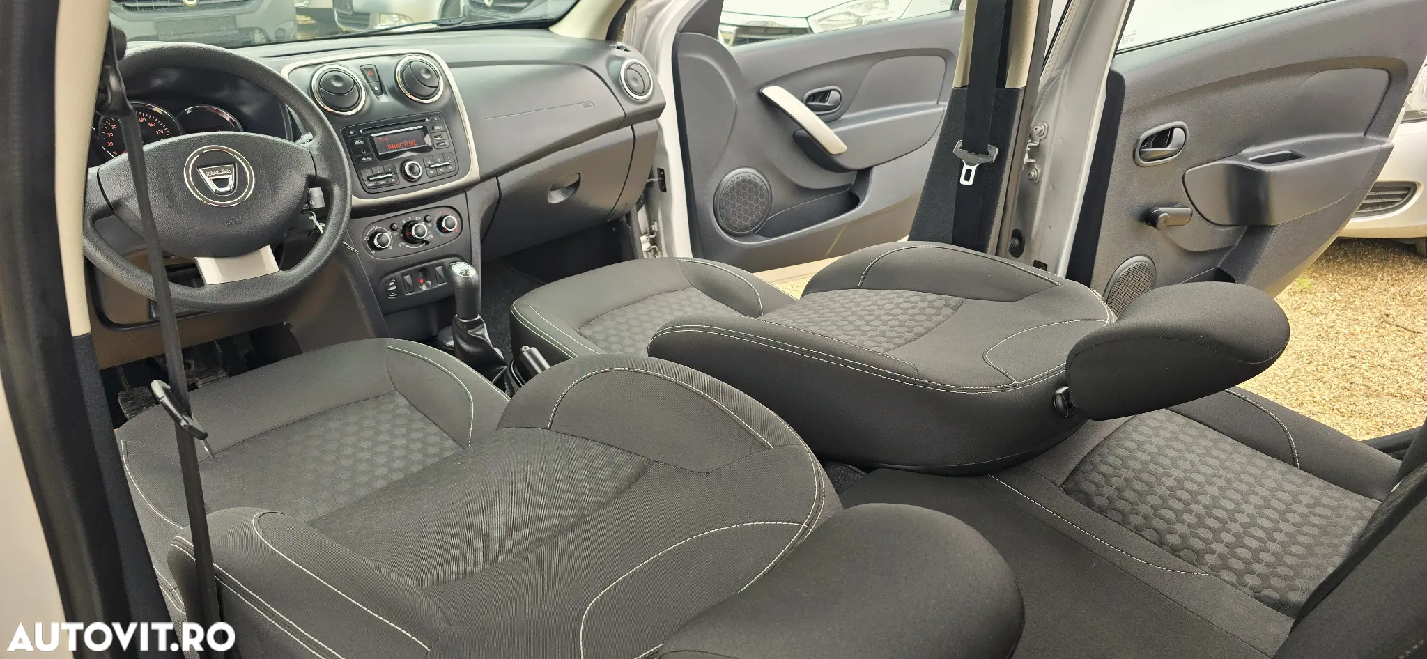 Dacia Sandero 1.2 75CP Laureate - 18