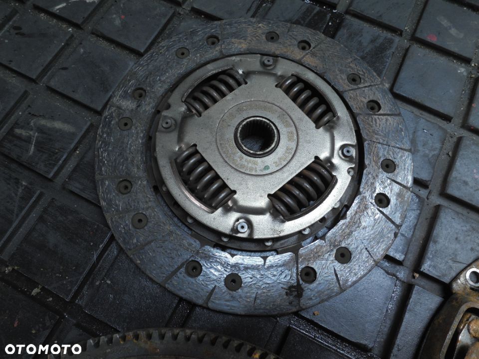 KOŁO DWUMASOWE SPRZĘGŁO SEAT VW 1.2 TSI 16V 110KM CYV - 4