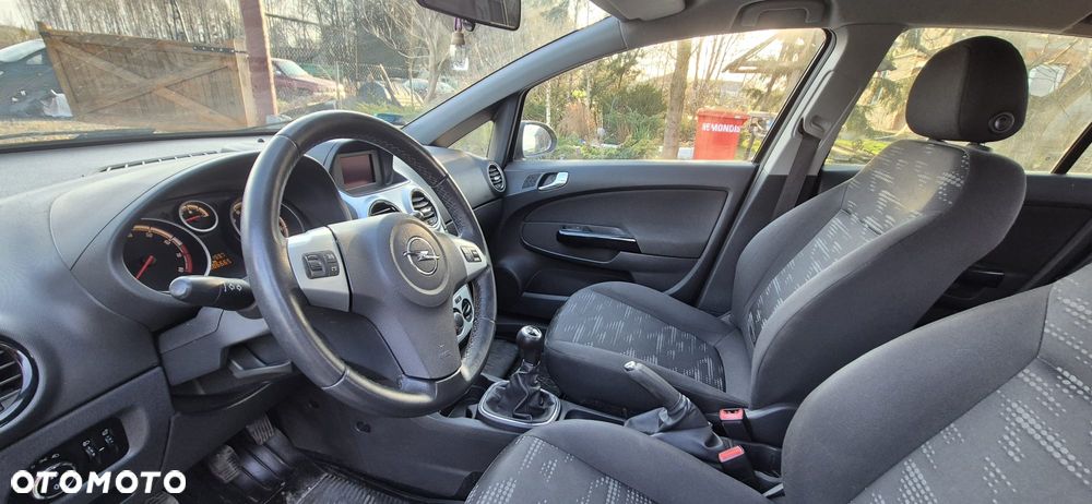 Opel Corsa - 12
