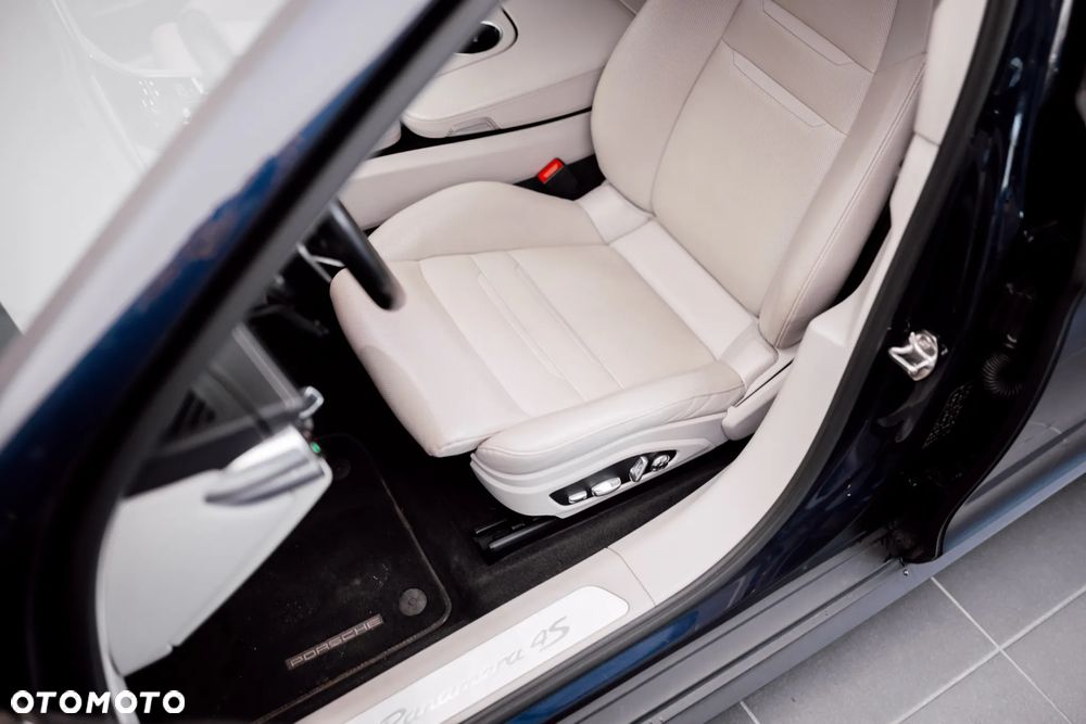 Porsche Panamera 4S Diesel - 28