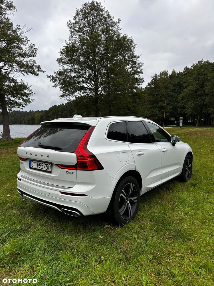 Volvo XC 60 D4 R-Design - 3
