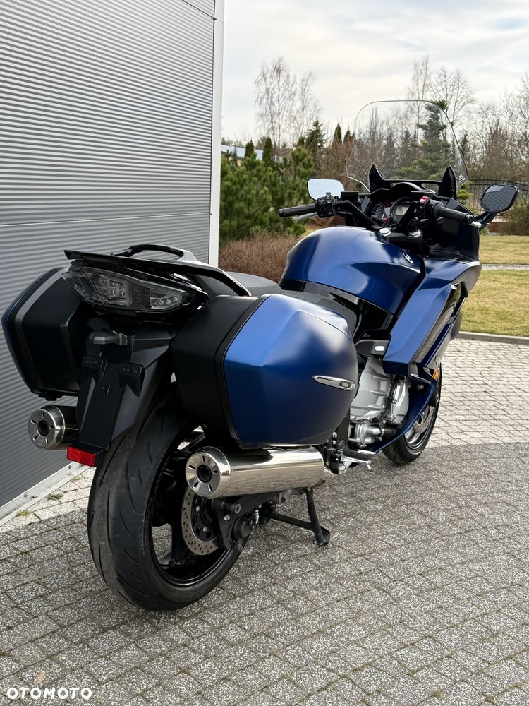 Yamaha FJR - 17