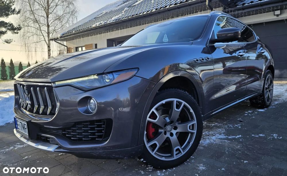 Maserati Levante Q4 Executive - 1