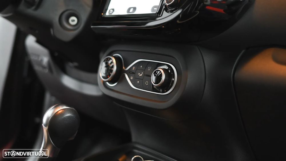 Renault Twingo E-Tech. 22 Urban Night - 34