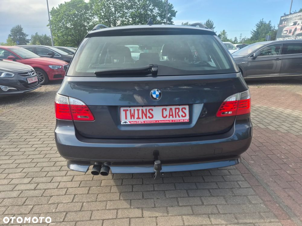 BMW Seria 5 525i - 6