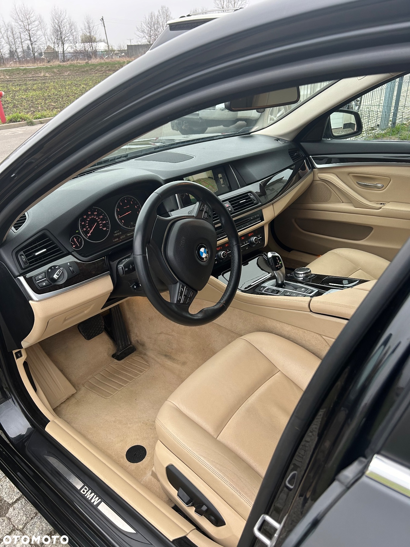 BMW Seria 5 528i xDrive - 8