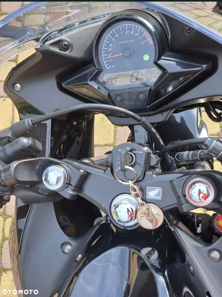 Honda CBR - 6