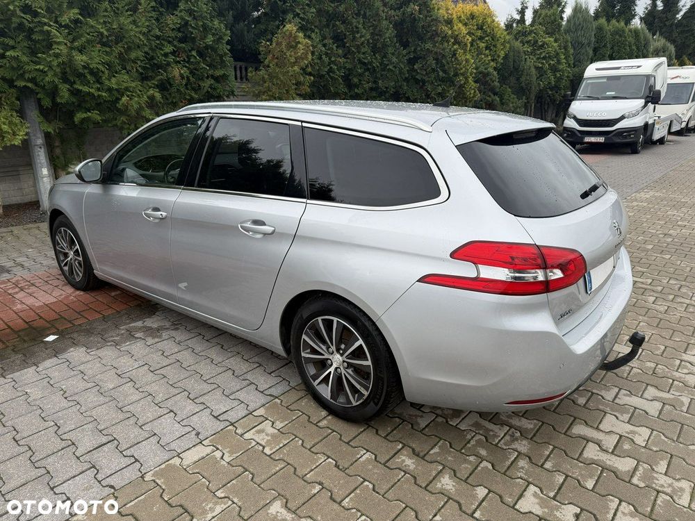 Peugeot 308 - 4