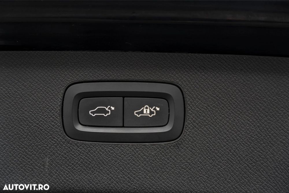 Volvo XC 90 T8 Twin Engine AWD Inscription - 14