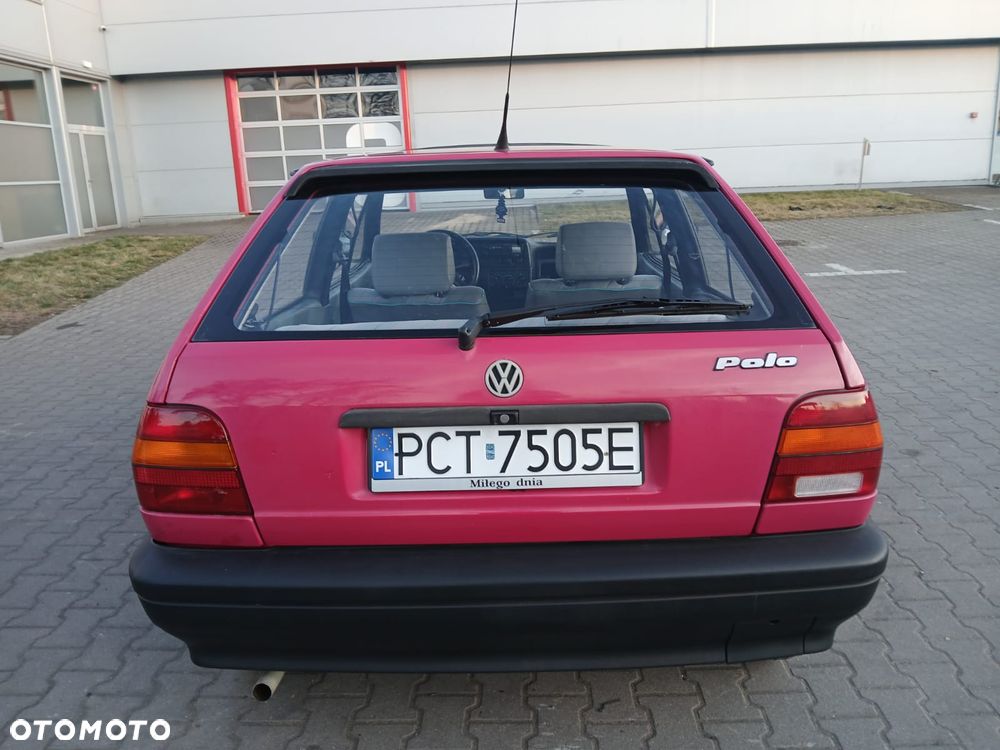 Volkswagen Polo 1.0 CL - 5