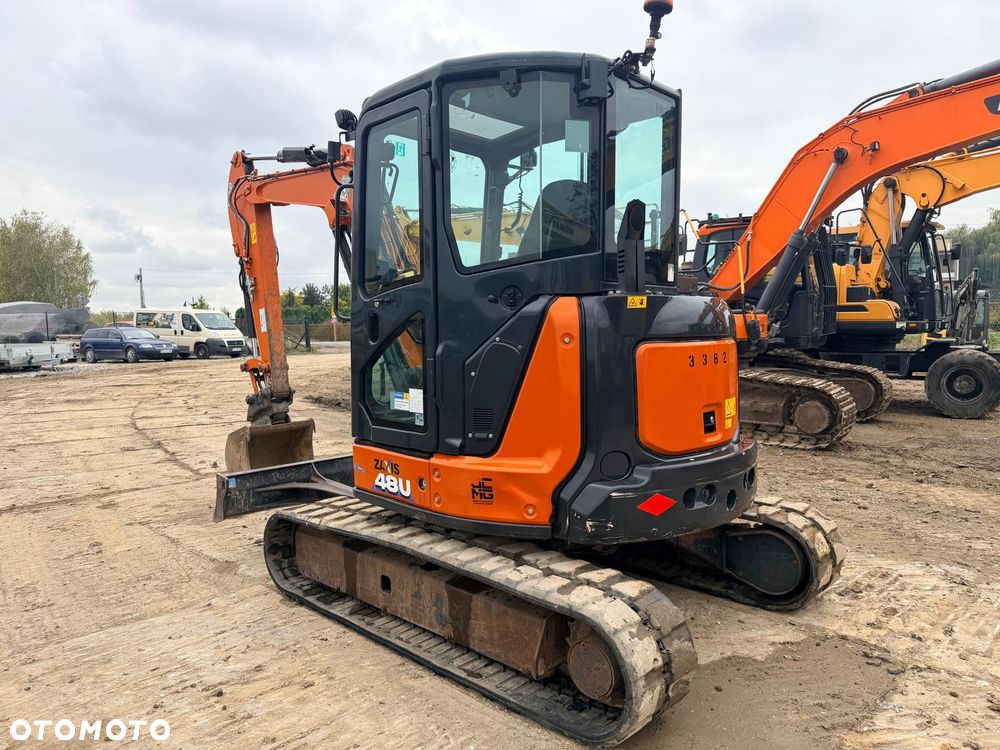 Hitachi ZX48U-6 - 4