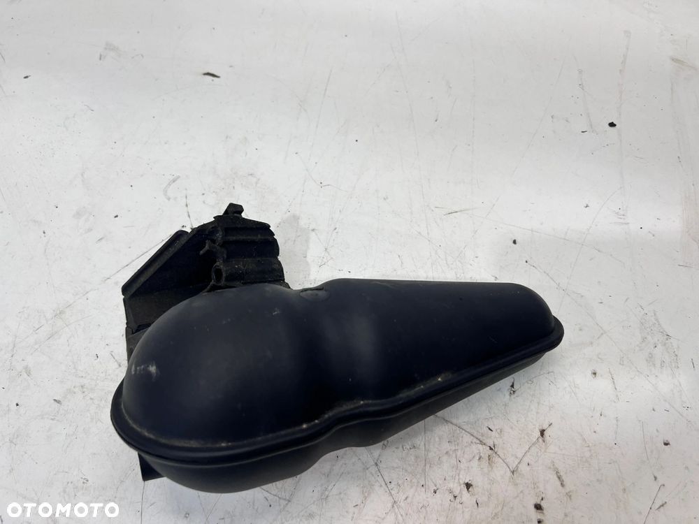 ZBIORNIK PODCIŚNIENIA AUDI A6 C7 4G0131541A 4G0131528 - 4