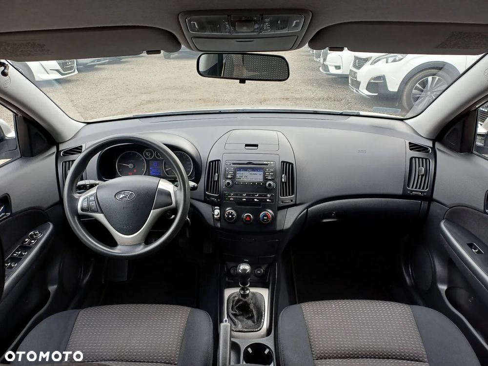 Hyundai i30 1.4 Blue Comfort - 23