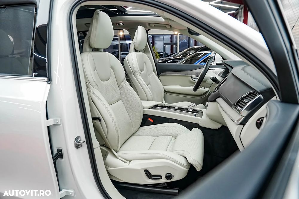Volvo XC 90 T8 AWD Recharge Geartronic Inscription Expression - 8