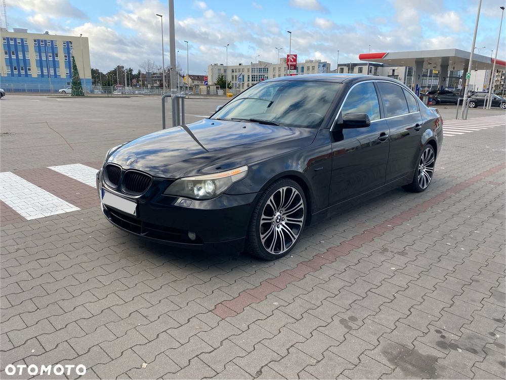 BMW Seria 5 525d - 2