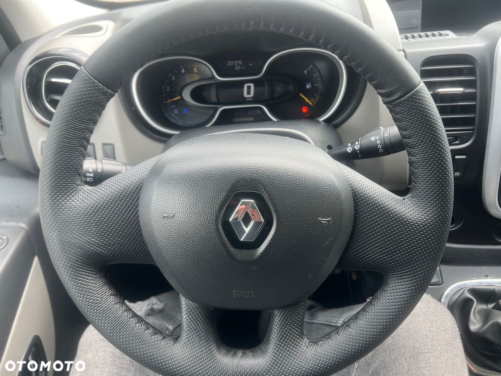 Renault Trafic - 26