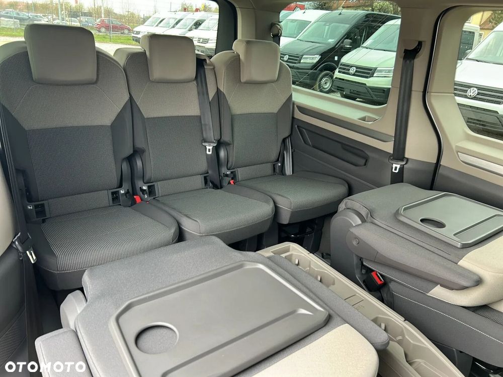 Volkswagen Multivan - 20