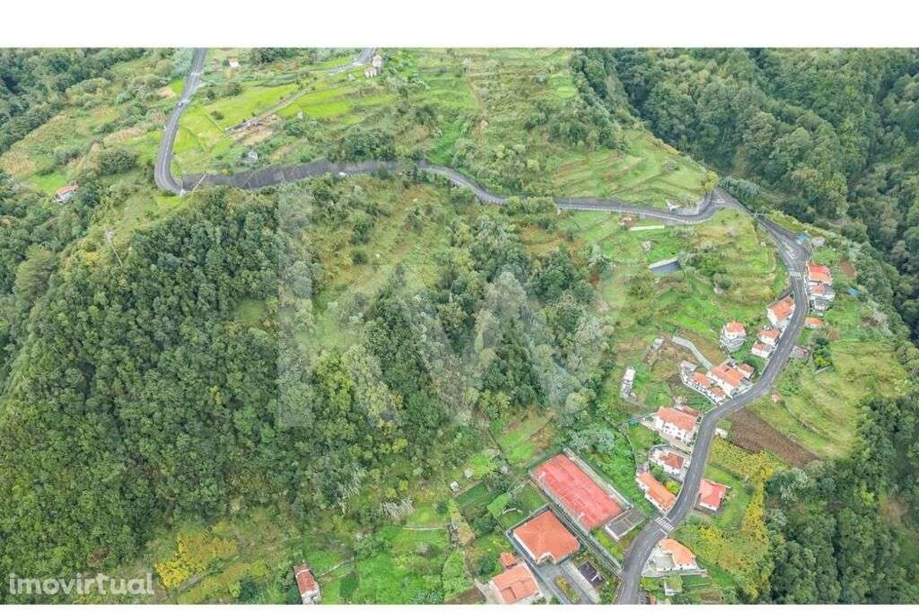 Terreno localizado freguesia da Boaventura | Fajã do Penedo - Grande imagem: 4/13