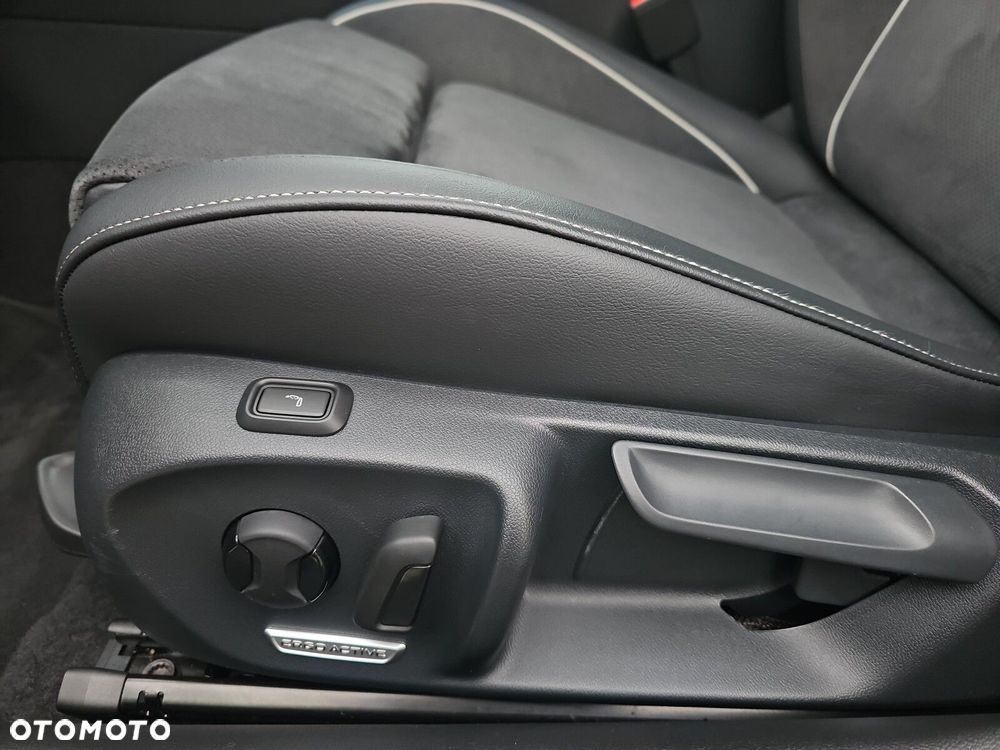 Volkswagen Passat - 15