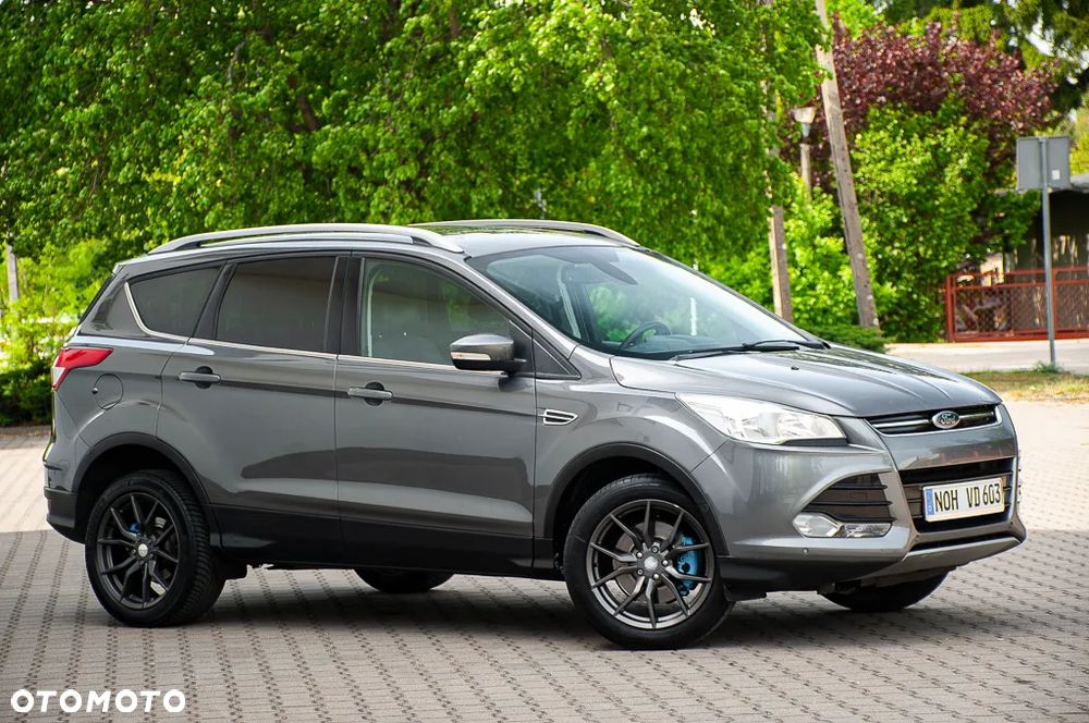 Ford Kuga 2.0 TDCi 2x4 Titanium - 10