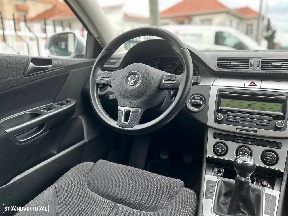 VW Passat 2.0 TDI Trendline Pack - 12