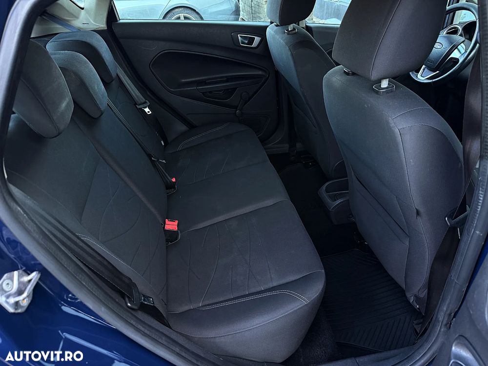 Ford Fiesta 1.5 TDCi Ambiente - 27