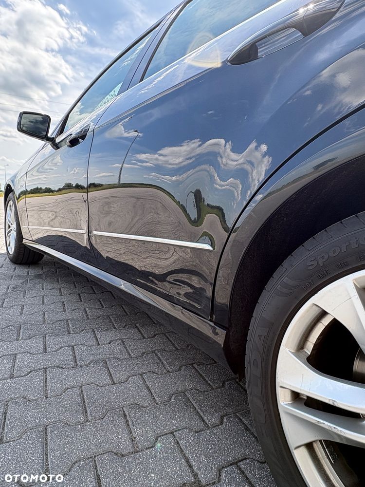 Mercedes-Benz Klasa E 250 CGI BlueEFFICIENCY Avantgarde - 11