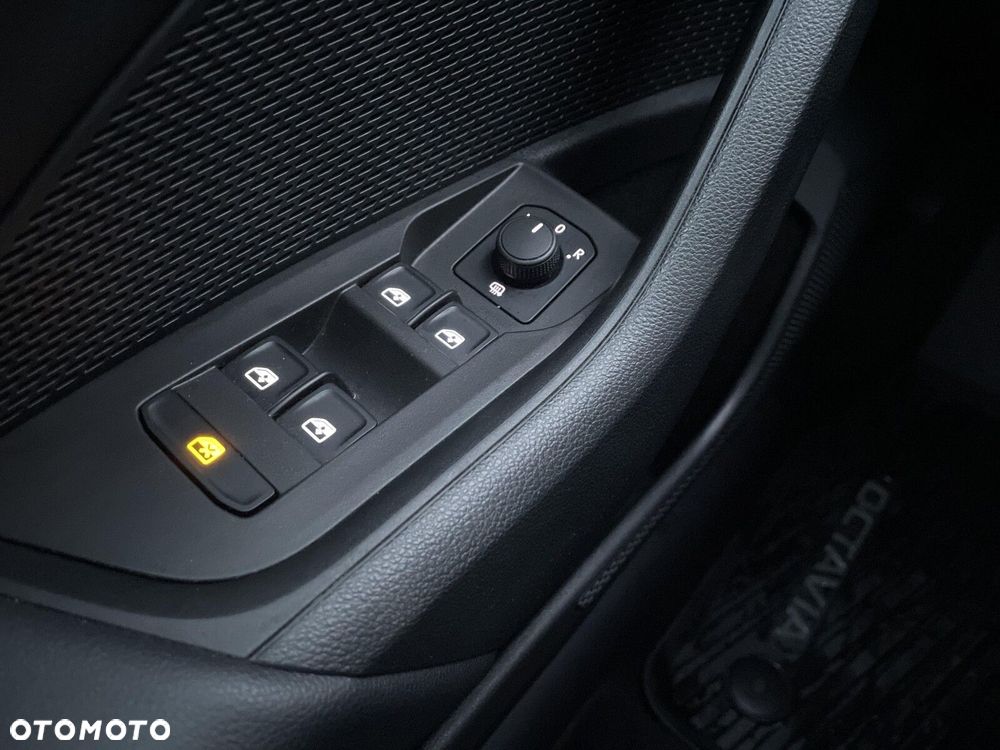 Skoda Octavia 1.5 TSI ACT Ambition - 25