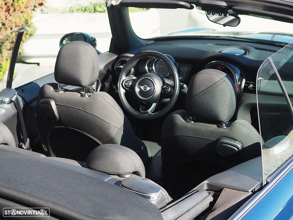 MINI Cabrio - 7