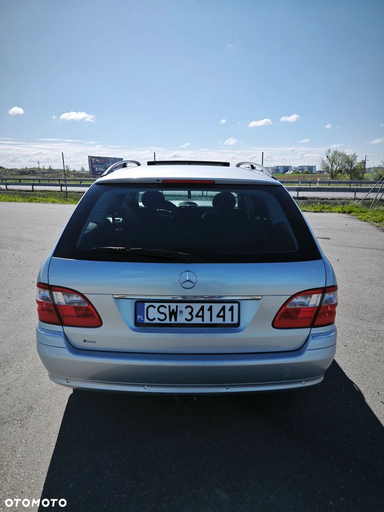 Mercedes-Benz Klasa E 320 T 4-Matic Elegance - 37